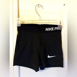Women’s Nike Pro 3" Shorts (Small)
